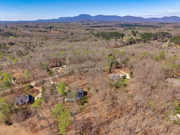 $742,500 | 315 Earles Fort Road, Landrum, SC 29356