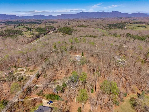 $742,500 | 315 Earles Fort Road, Landrum, SC 29356