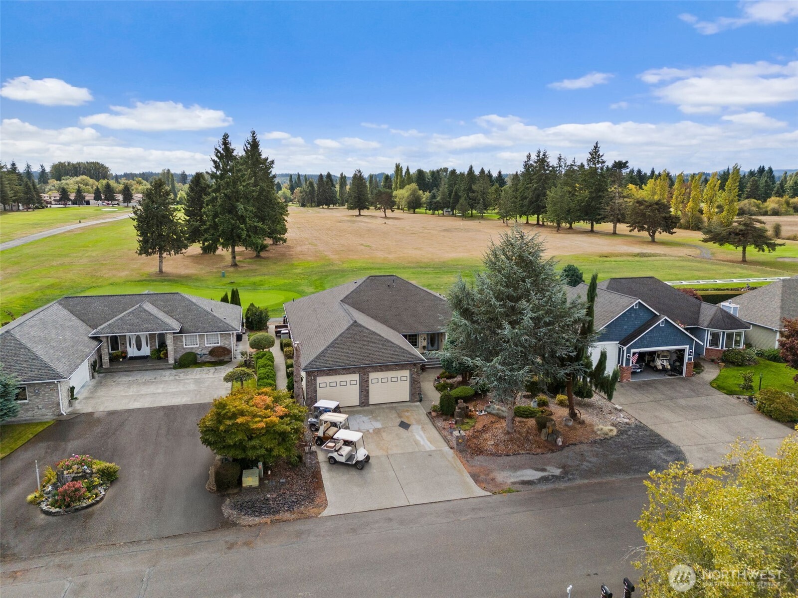 112 Village Way Drive Chehalis, WA 98532 - Photo 5 of 40 an outdoor space with furniture and a garden