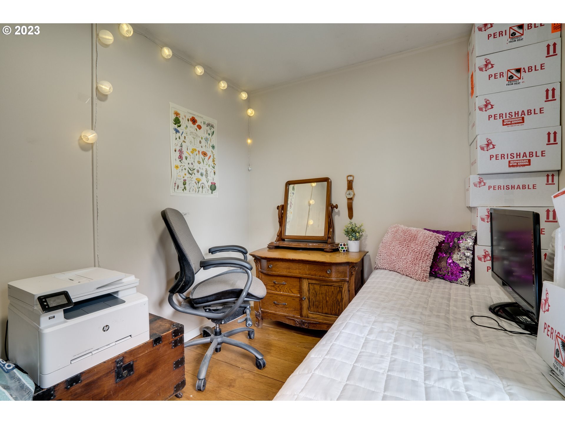 360 Southeast Edwards Drive Dundee, OR 97115 - Photo 21 of 31 a bedroom with a bed and furniture