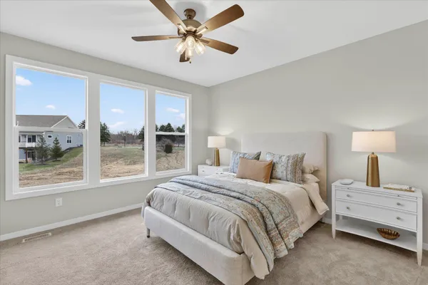 $469,900 | 14323 Bridgeview Pointe, Vicksburg, MI 49097