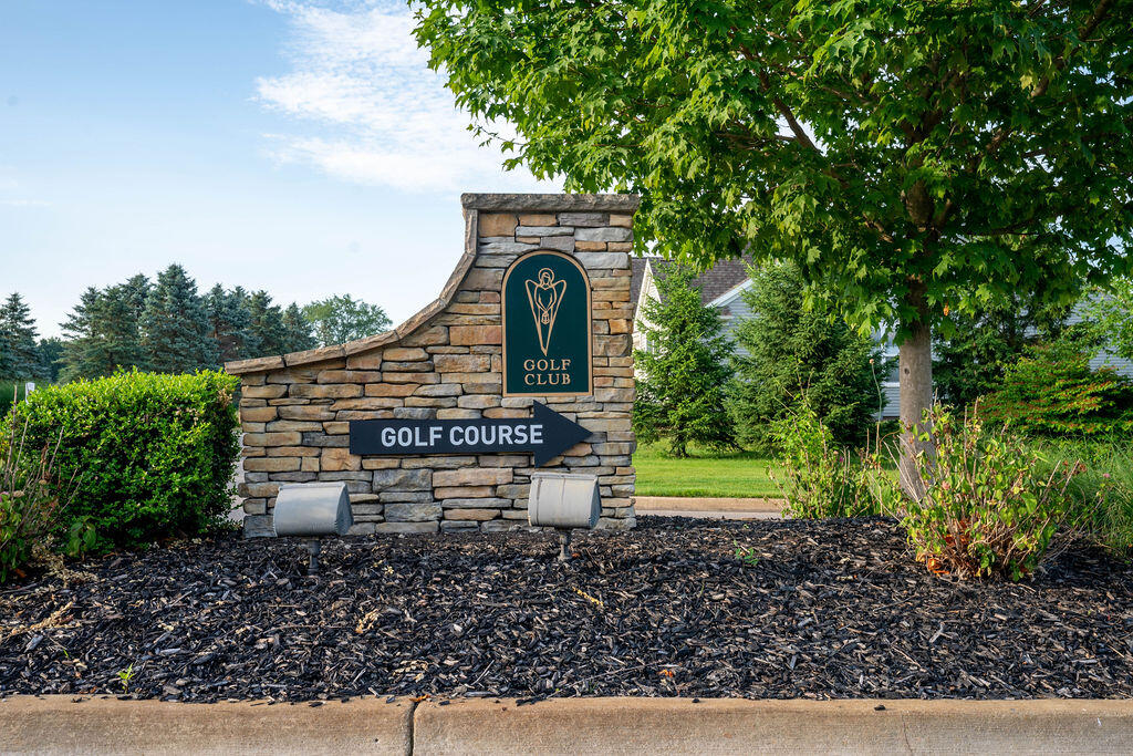 14323 Bridgeview Pointe Vicksburg, MI 49097 - Photo 23 of 34 Neighborhood sign