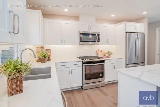 $469,900 | 14323 Bridgeview Pointe, Vicksburg, MI 49097