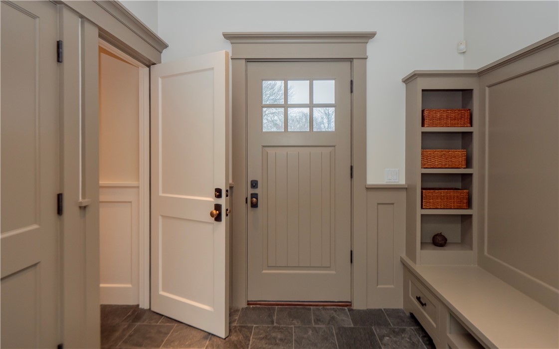 58 Ridge Road Newport, RI 02840 - Photo 2 of 47