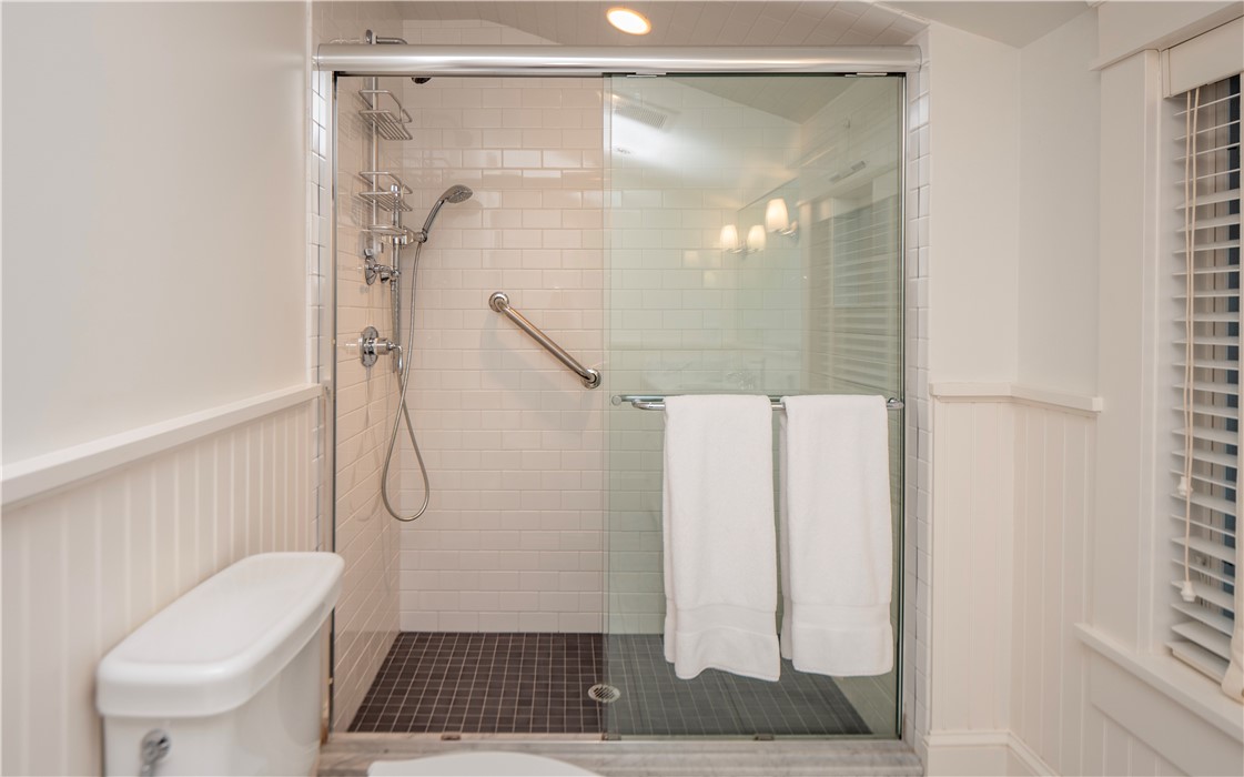 58 Ridge Road Newport, RI 02840 - Photo 30 of 47