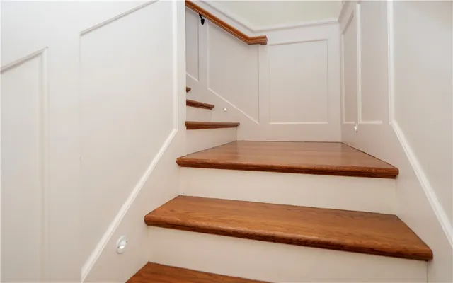 $3,200 | 58 Ridge Road, Newport, RI 02840