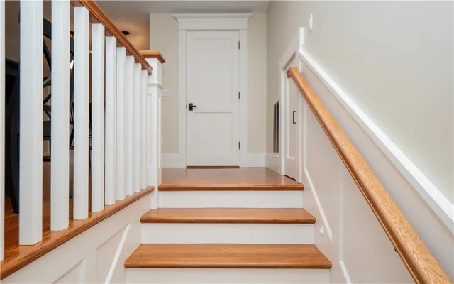 $3,200 | 58 Ridge Road, Newport, RI 02840