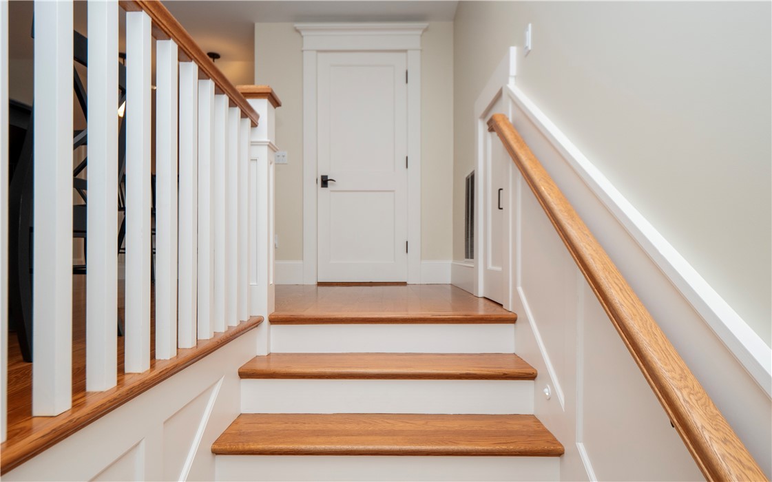 58 Ridge Road Newport, RI 02840 - Photo 7 of 47