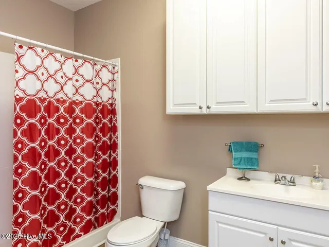 $758,500 | 129 Sunset Drive, Cedar Point, NC 28584