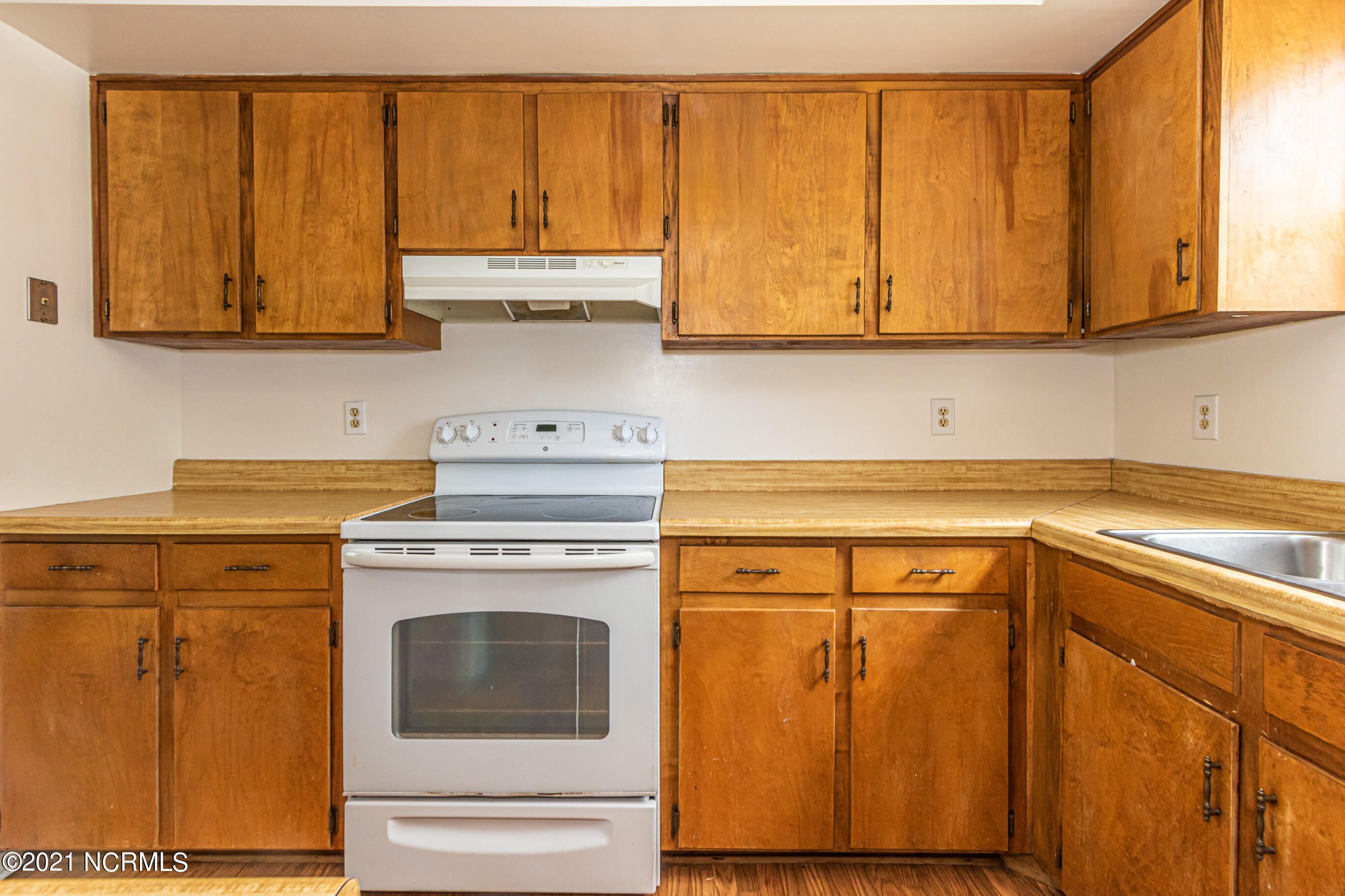 202 Dennis Road Jacksonville, NC 28546 - Photo 12 of 35 LindaY (1 of 1)-16
