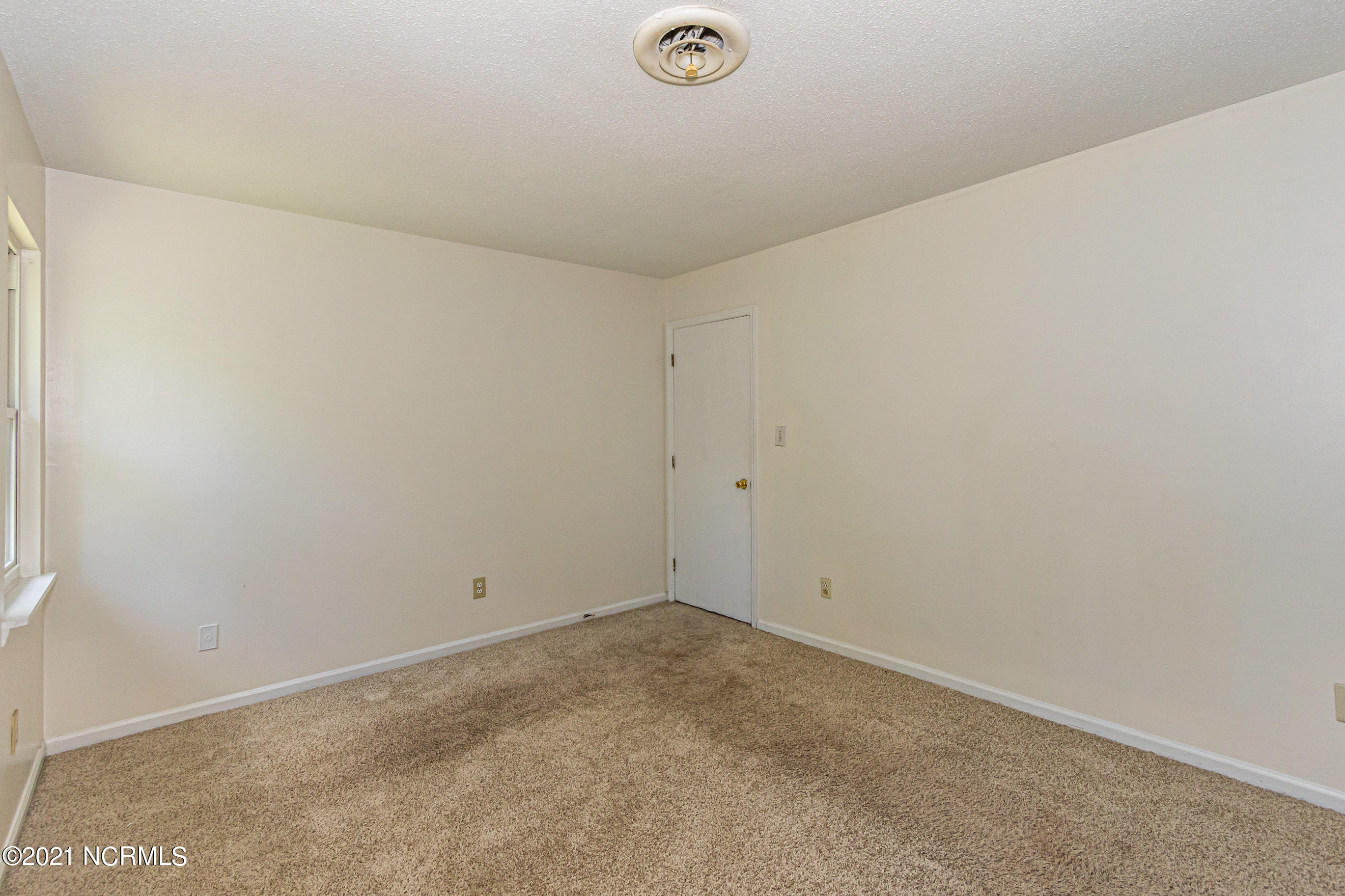 202 Dennis Road Jacksonville, NC 28546 - Photo 18 of 35 LindaY (1 of 1)-22