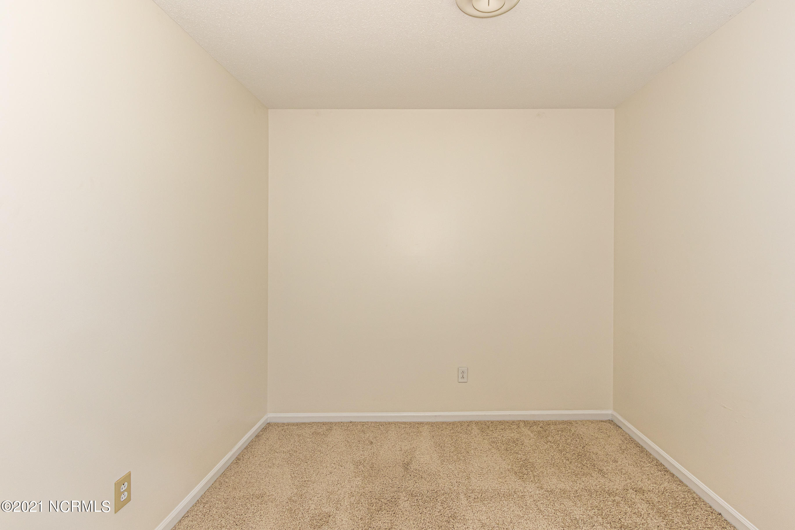 202 Dennis Road Jacksonville, NC 28546 - Photo 22 of 35 LindaY (1 of 1)-27