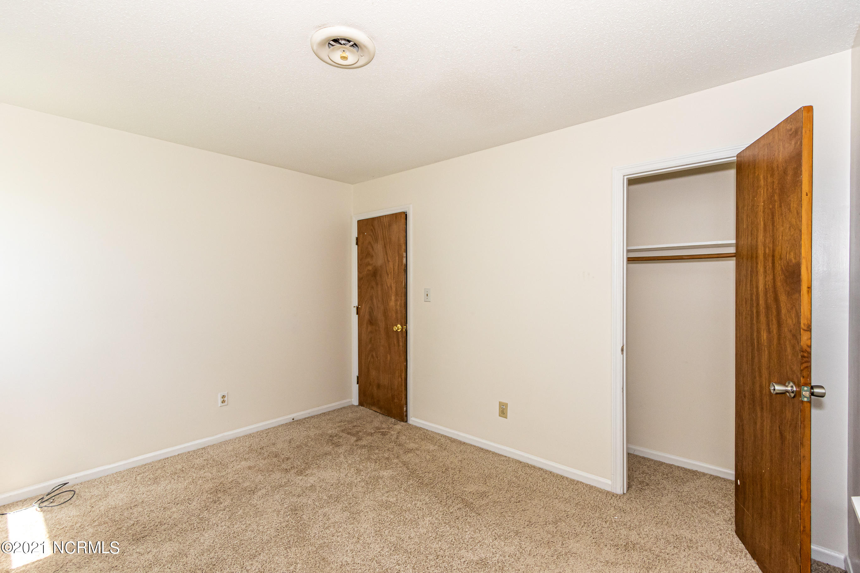 202 Dennis Road Jacksonville, NC 28546 - Photo 28 of 35 LindaY (1 of 1)-33