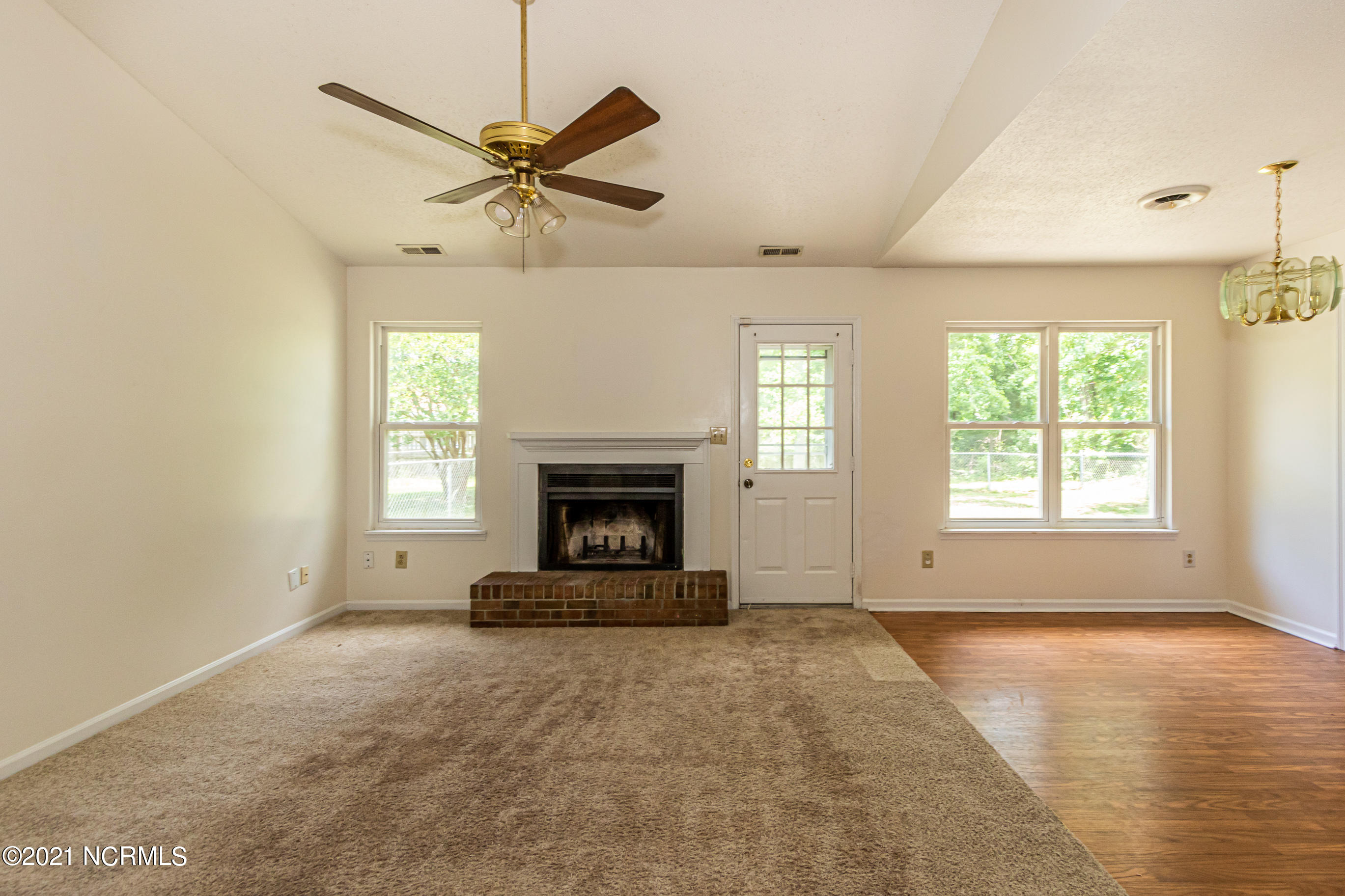 202 Dennis Road Jacksonville, NC 28546 - Photo 4 of 35 LindaY (1 of 1)-8