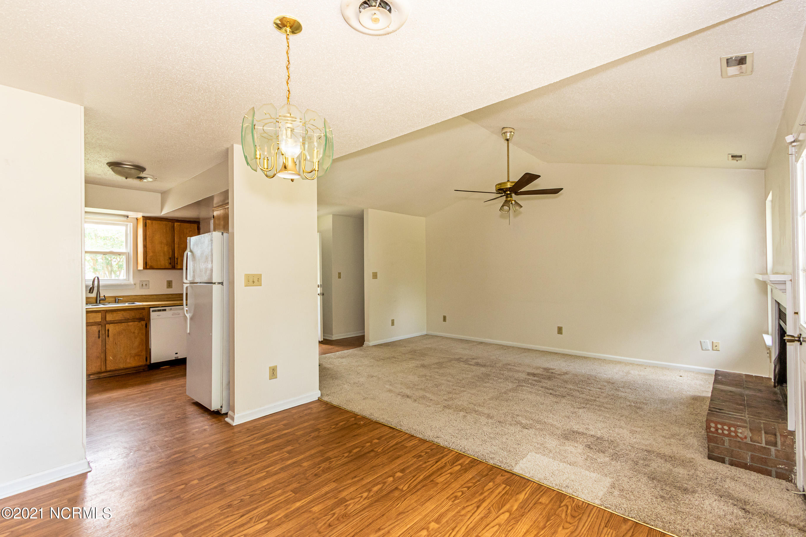 202 Dennis Road Jacksonville, NC 28546 - Photo 6 of 35 LindaY (1 of 1)-10