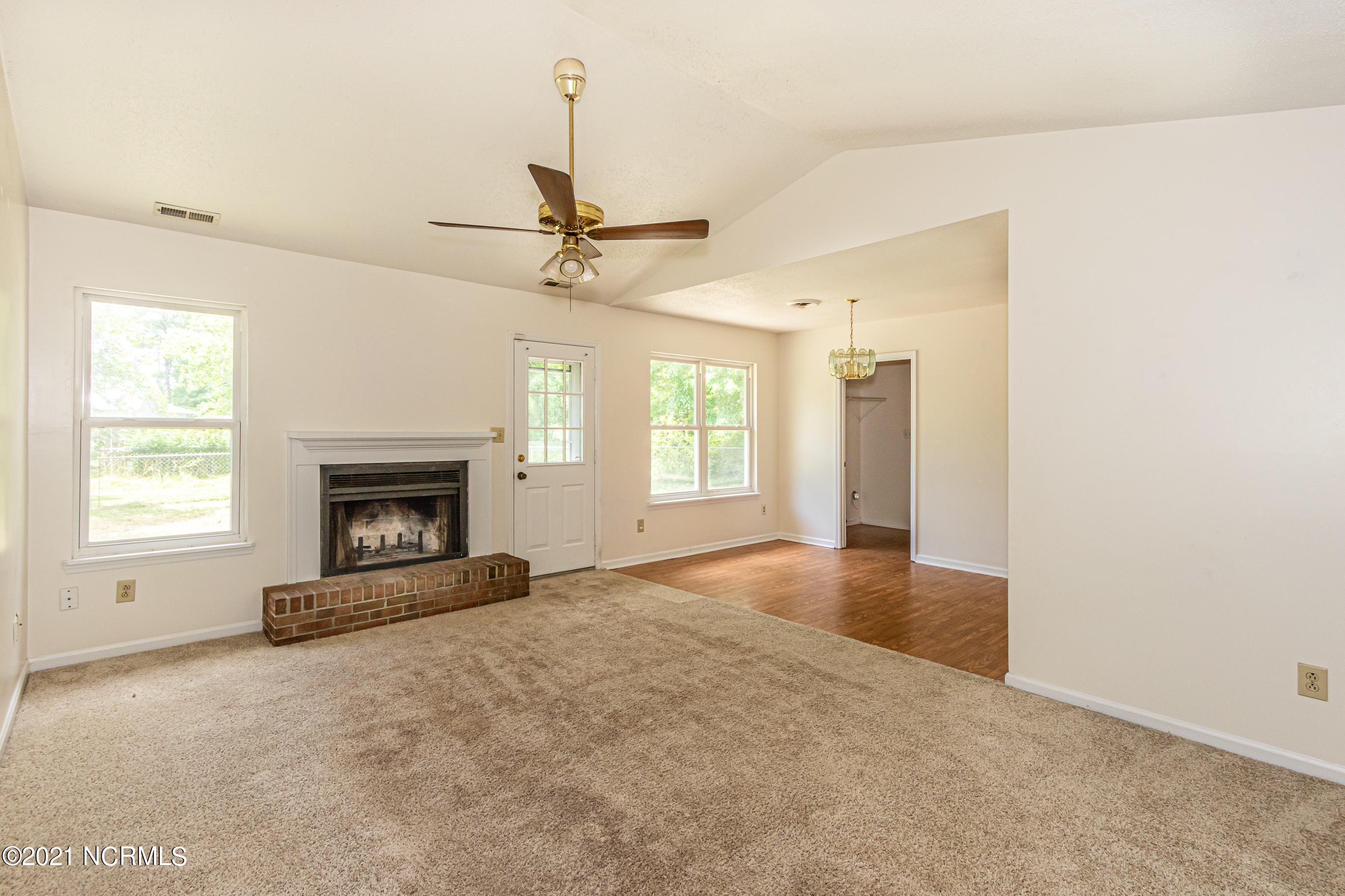 202 Dennis Road Jacksonville, NC 28546 - Photo 7 of 35 LindaY (1 of 1)-11
