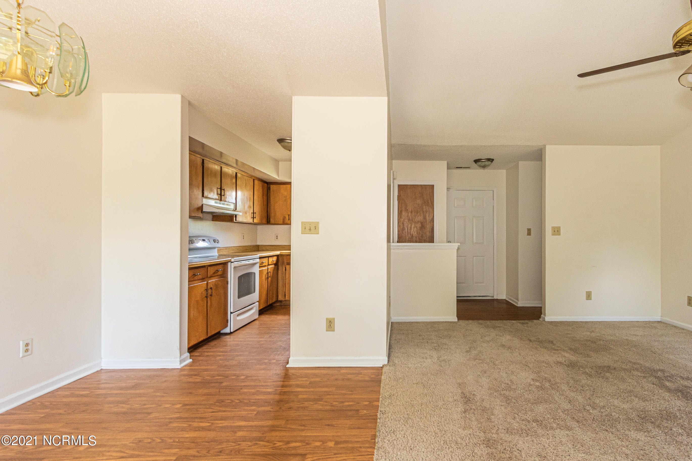 202 Dennis Road Jacksonville, NC 28546 - Photo 9 of 35 LindaY (1 of 1)-13