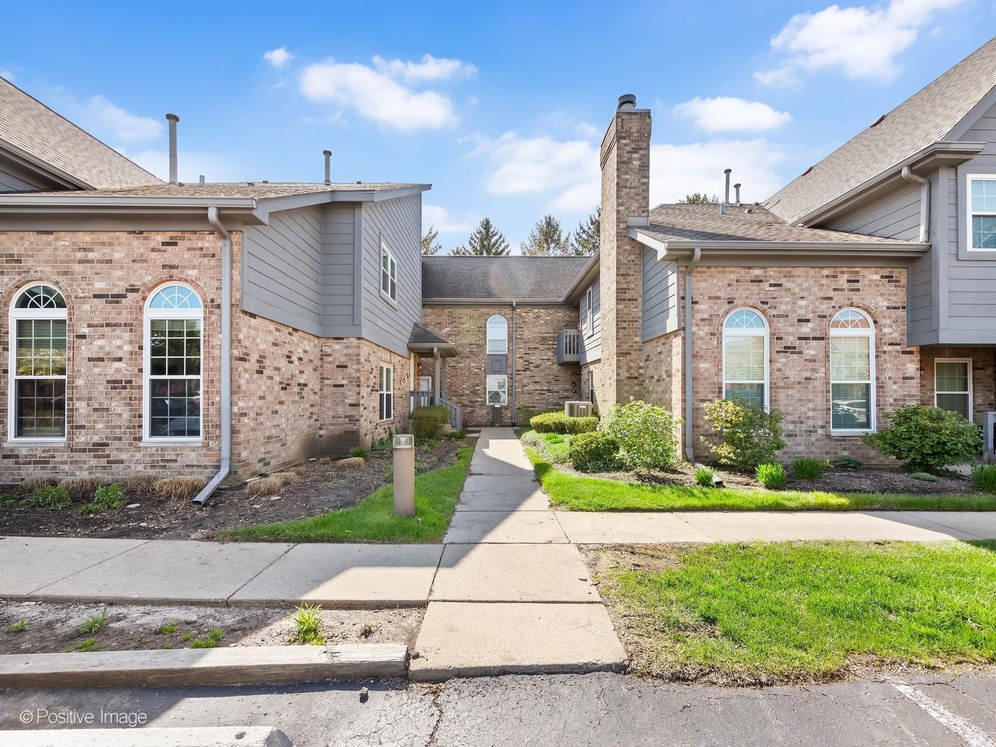 43 Foxcroft Road, Unit 135 Naperville, IL 60565 - Photo 2 of 22