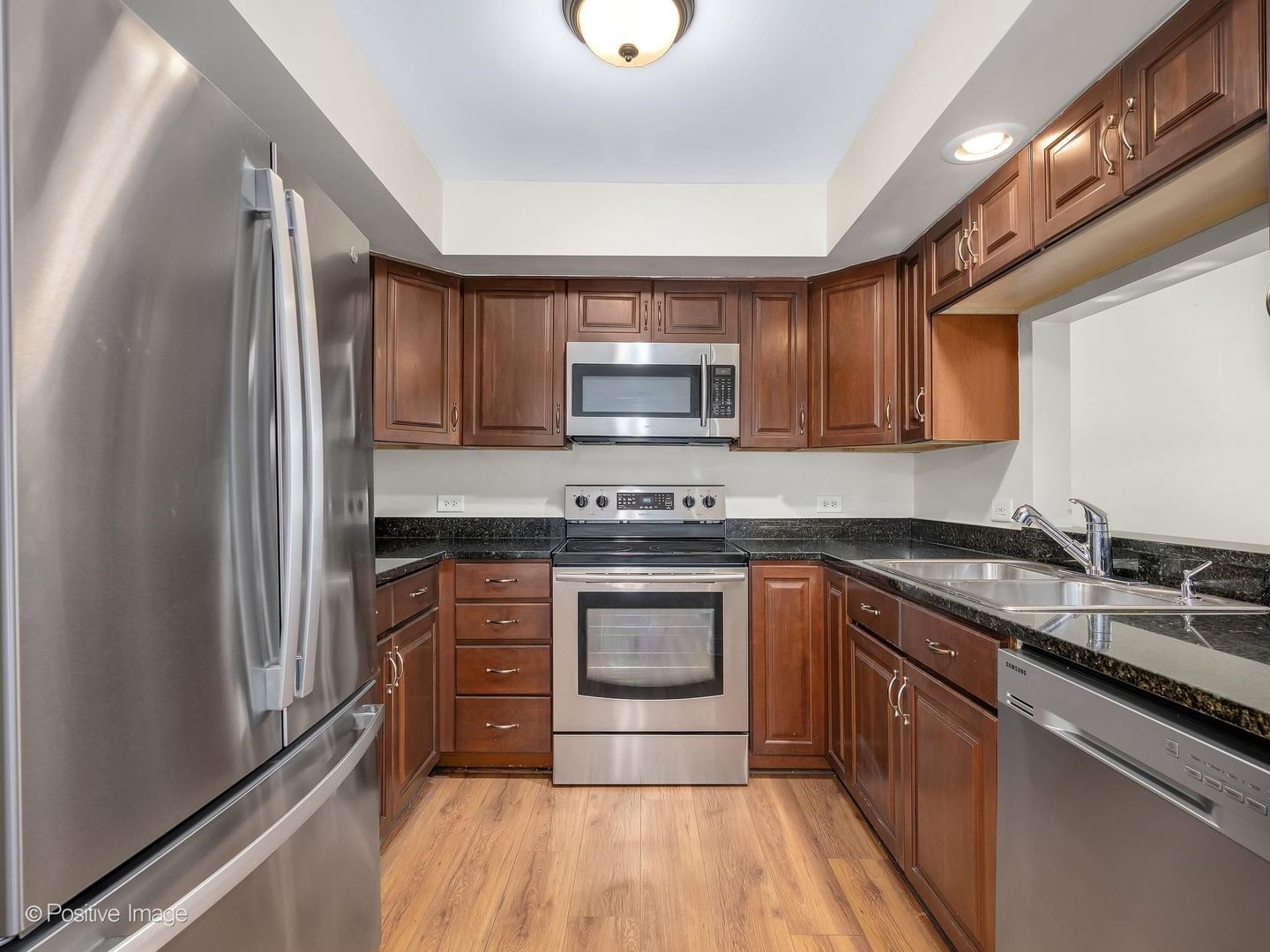 43 Foxcroft Road, Unit 135 Naperville, IL 60565 - Photo 3 of 22