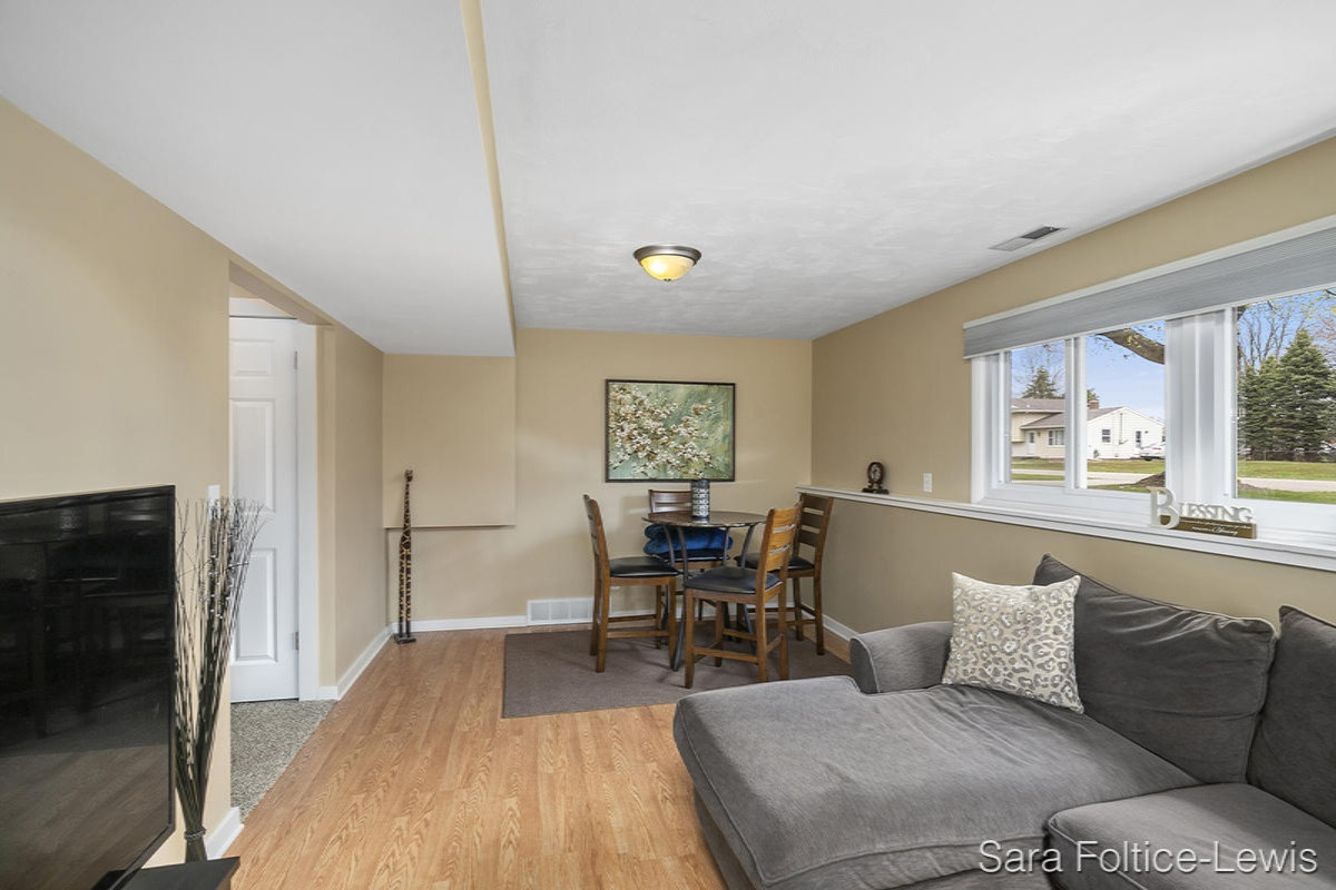 7319 Terrace Lane Jenison, MI 49428 - Photo 24 of 28 IMG_1018
