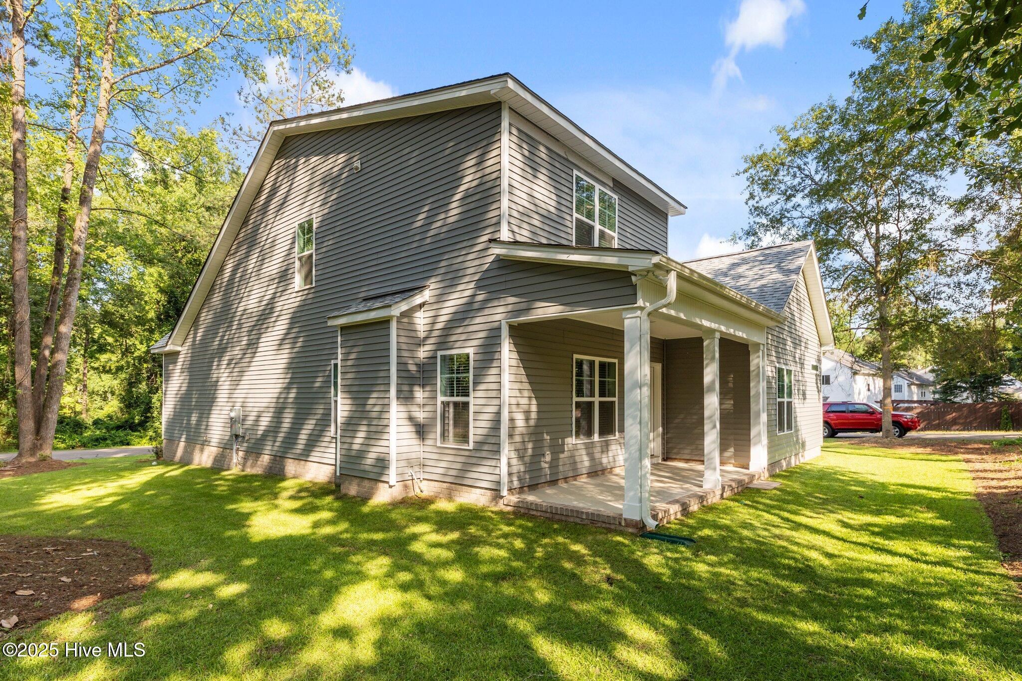 816 Red Hawk Place Vass, NC 28394 - Photo 41 of 48 46-web-or-mls-707A0512