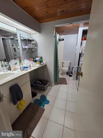 a view of workspace with windows