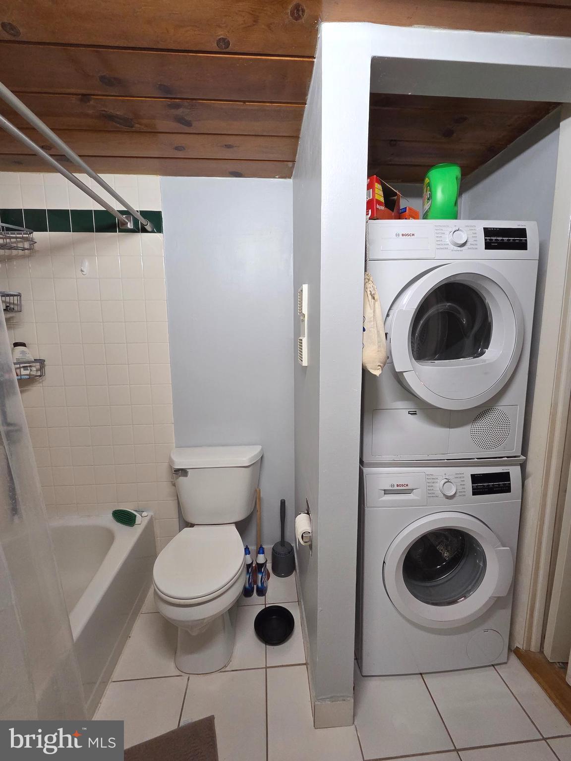 1010 Race Street, Unit 8H Philadelphia, PA 19107 - Photo 14 of 15 a bathroom with a toilet and a sink