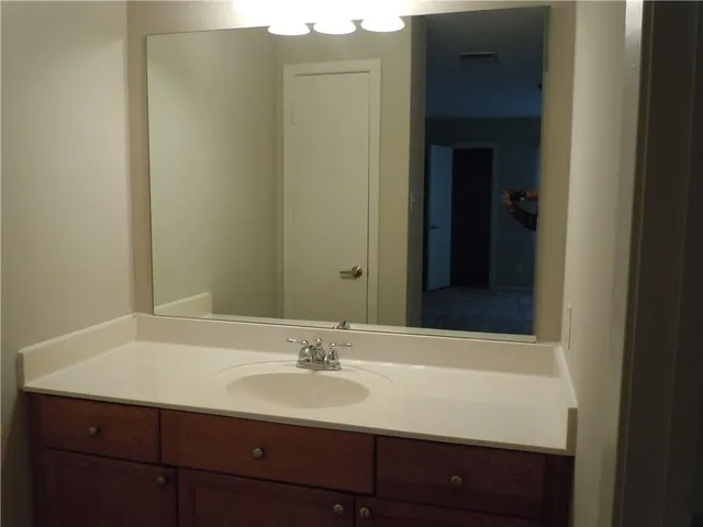 $1,550 | 1309 Carrollton Avenue, Unit 205, Metairie, LA 70005