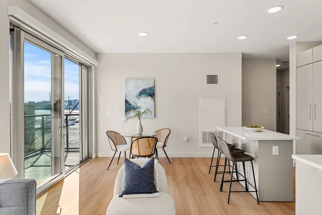 $799,000 | 45 Lewis Street, Unit 601, Boston, MA 02128