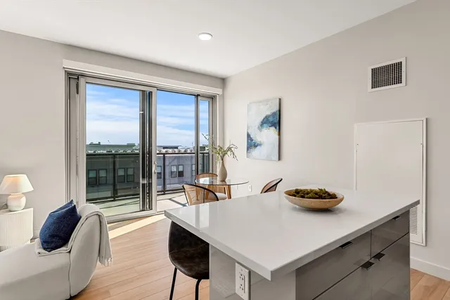 $799,000 | 45 Lewis Street, Unit 601, Boston, MA 02128