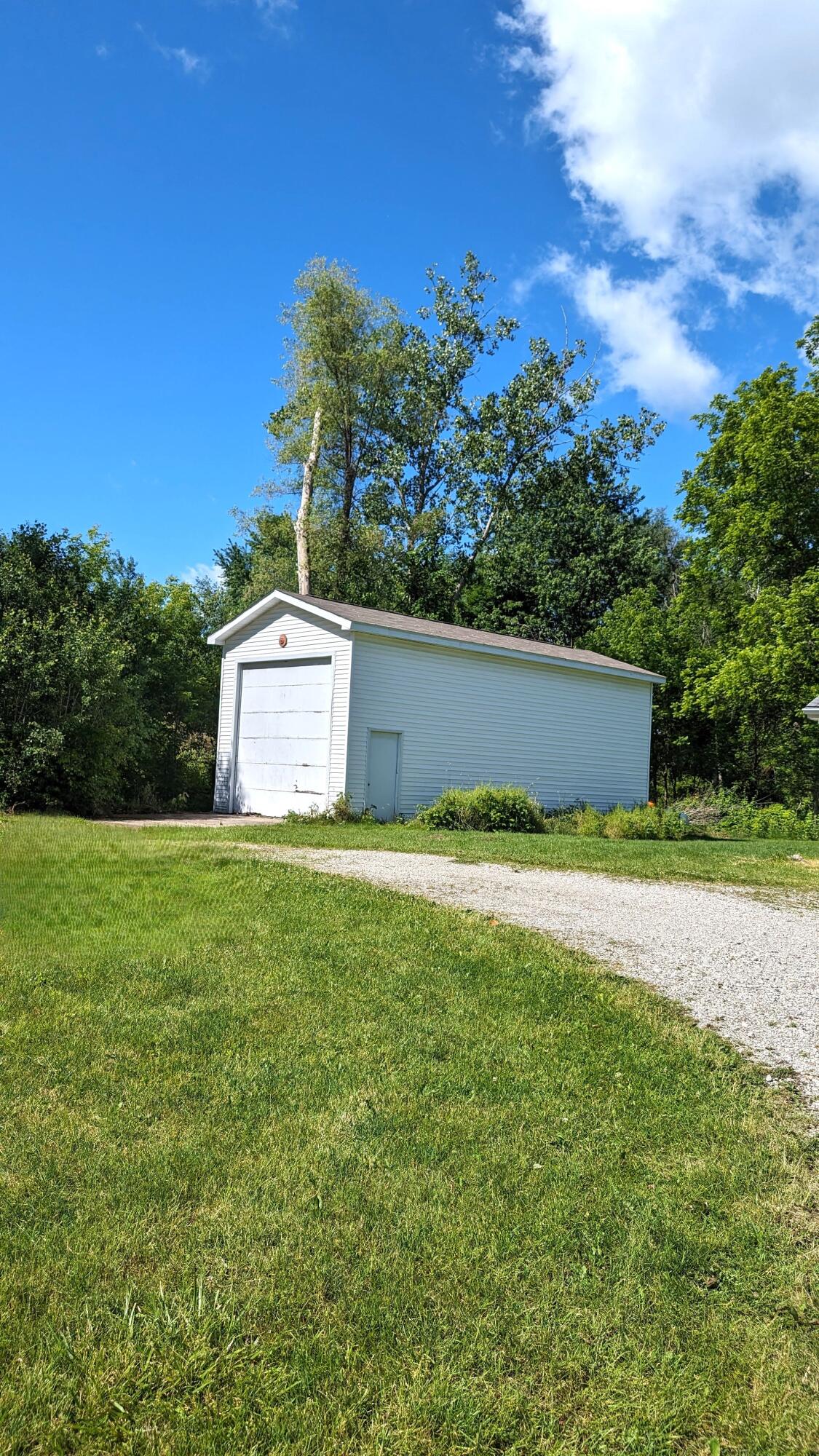 280 South Baldwin Road Clarkston, MI 48348 - Photo 36 of 47 Pole Barn
