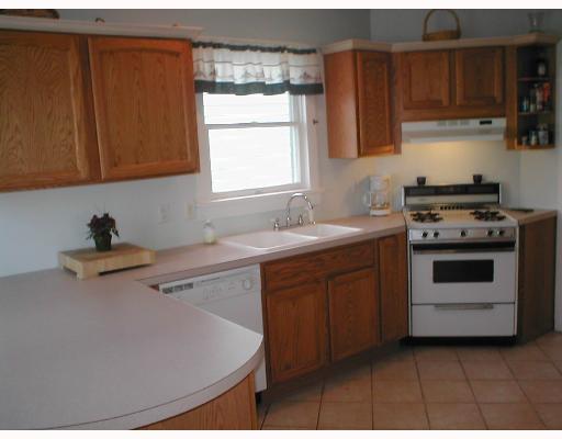 30 Simmons Street Newport, RI 02840 - Photo 7 of 8 Kitchen.