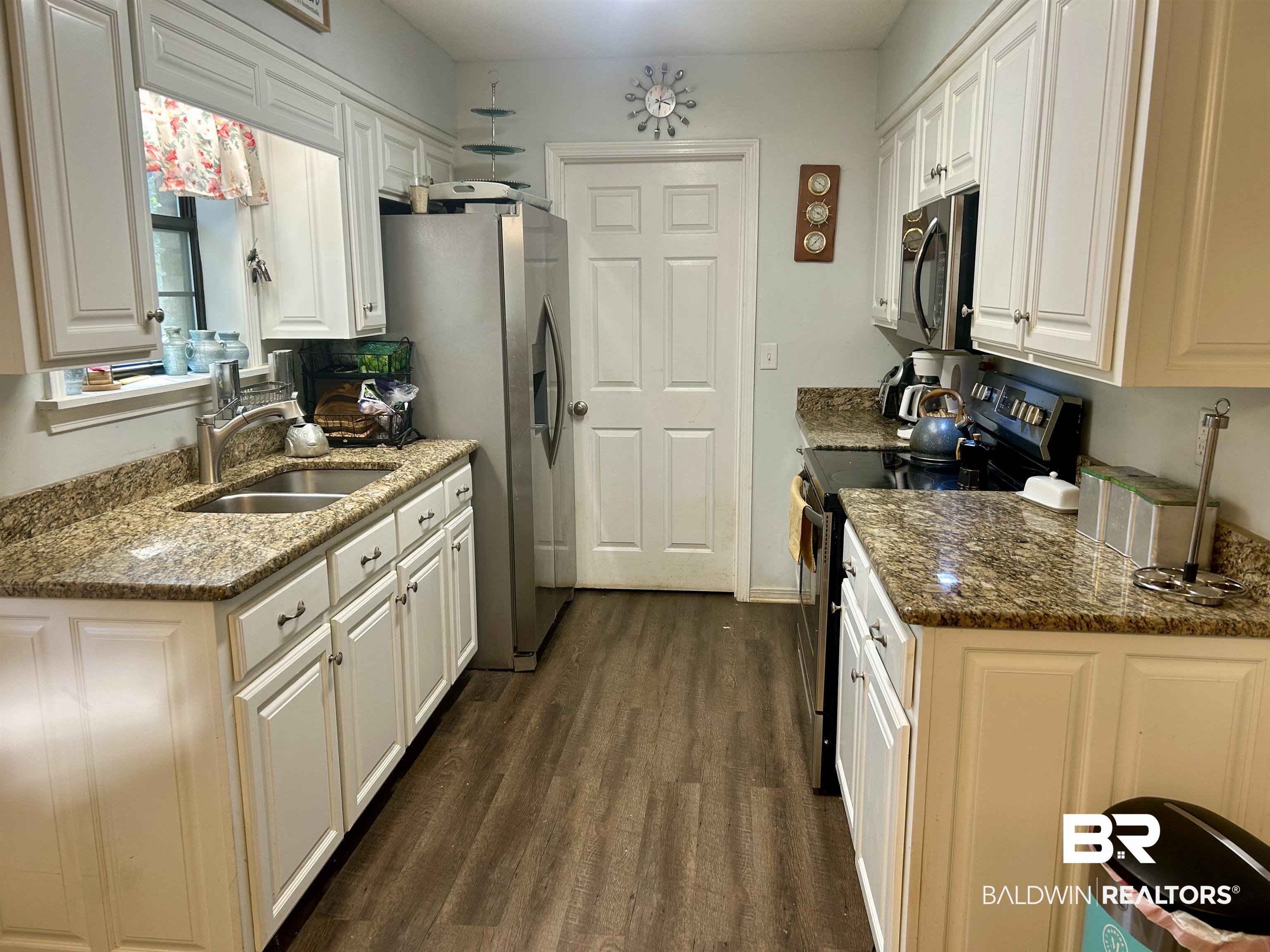897 Adrian Avenue Monroeville, AL 36460 - Photo 6 of 16