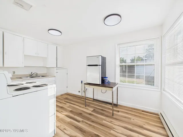 $220,000 | 914 Madison Avenue, Toppenish, WA 98948