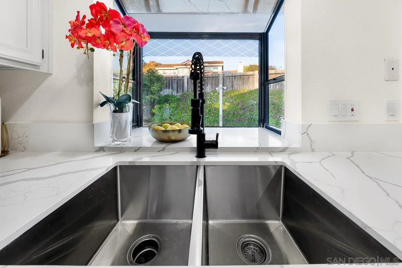 1018 Bridle Path Way Oceanside, CA 92057 - Photo 18 of 51