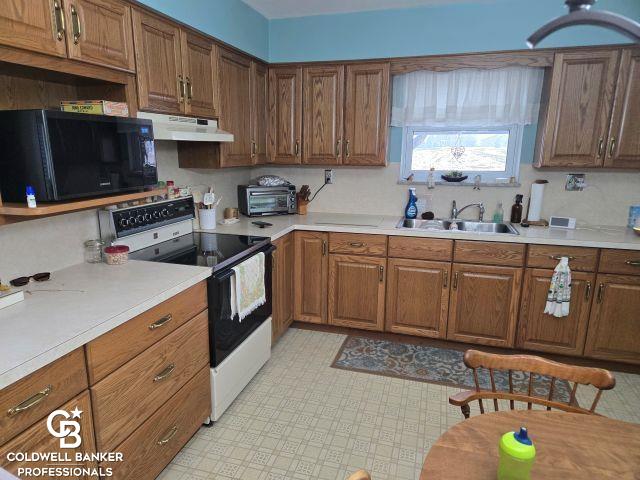 4575 Meldrum Road Casco, MI 48064 - Photo 5 of 21