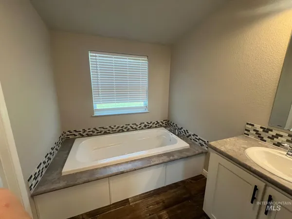 $464,900 | 110 East Latah Avenue, Richfield, ID 83349