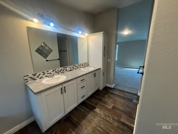 $464,900 | 110 East Latah Avenue, Richfield, ID 83349