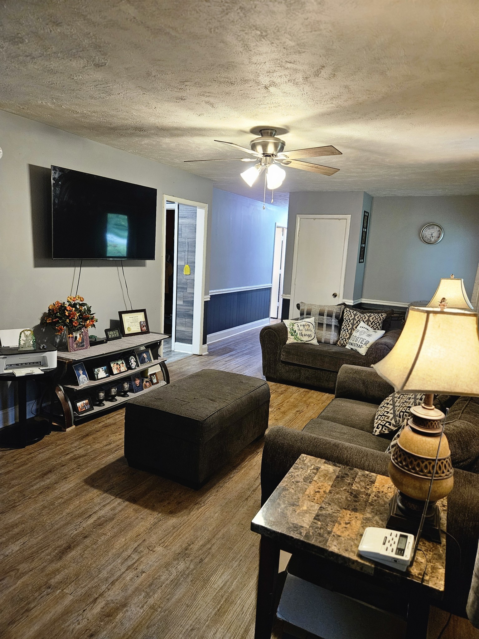 189 Sunset View Estill Springs, TN 37330 - Photo 12 of 22 a living room with furniture and a flat screen tv