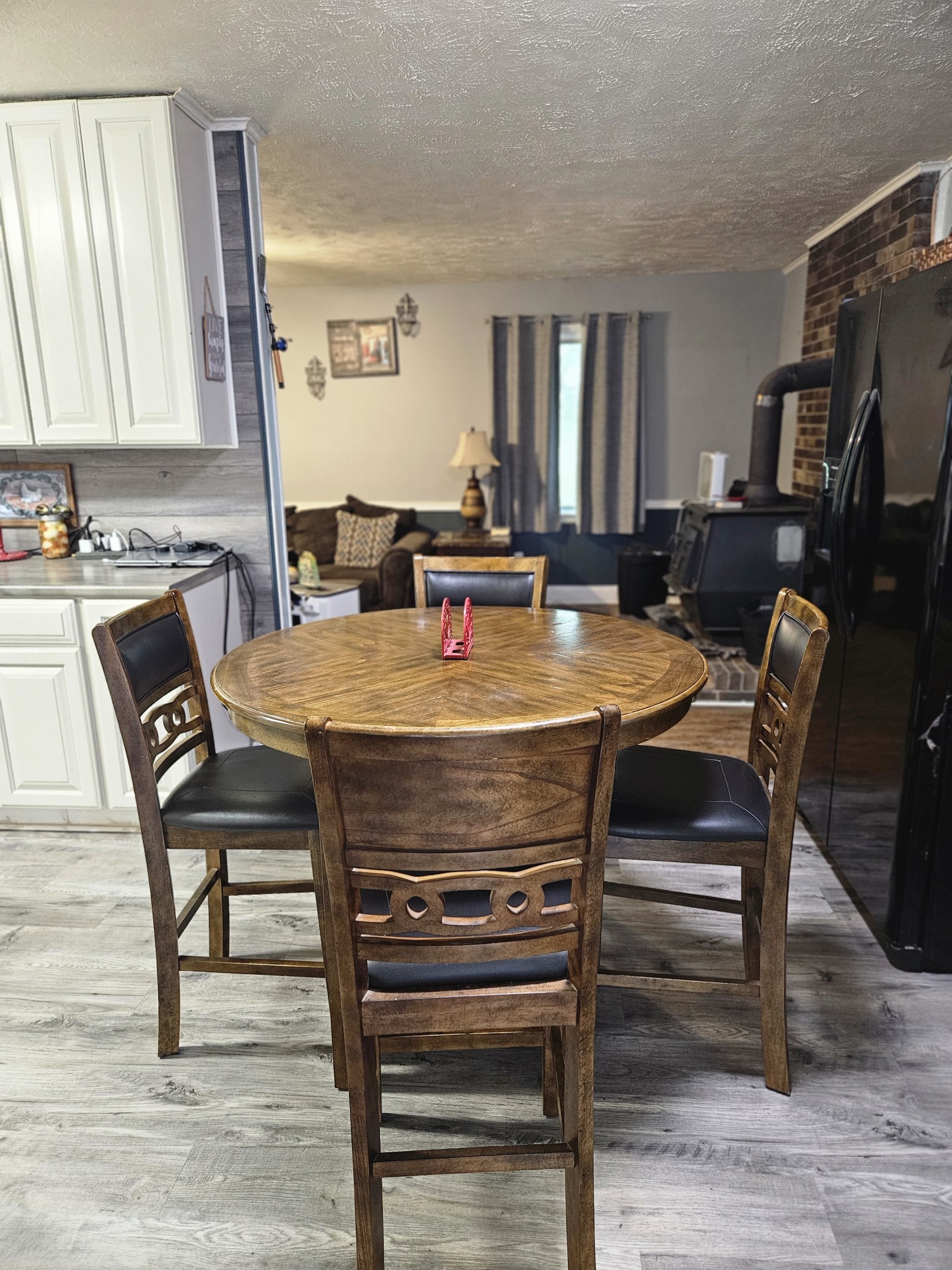 189 Sunset View Estill Springs, TN 37330 - Photo 8 of 22 a view of a dining room with furniture