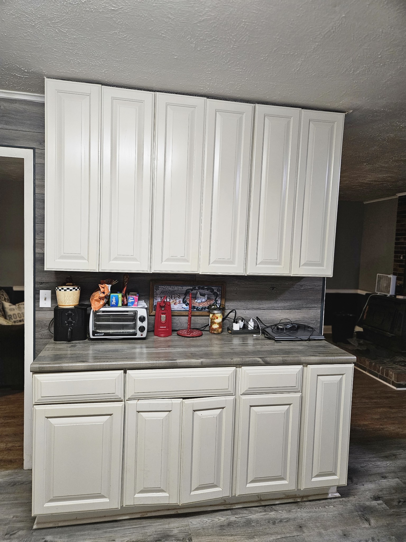 189 Sunset View Estill Springs, TN 37330 - Photo 10 of 22 a view of a kitchen with white cabinets