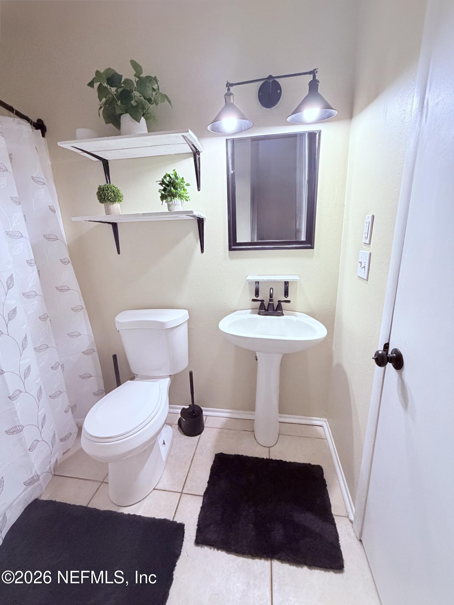 6204 County Road 352 Keystone Heights, FL 32656 - Photo 17 of 26 bathroom2
