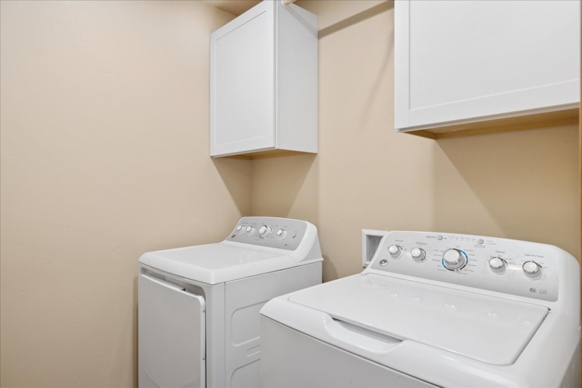 403 Fly Line Drive Silverthorne, CO 80498 - Photo 28 of 35 a utility room with dryer and washer