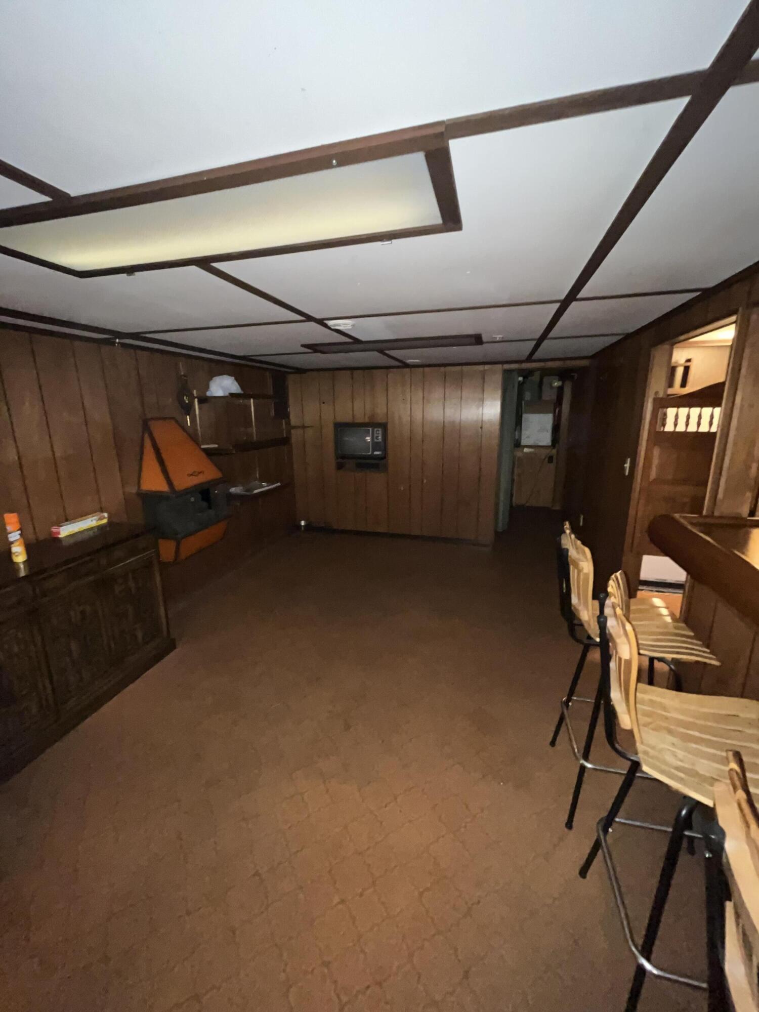 273 Hampton Road Benton Harbor, MI 49022 - Photo 8 of 12 IMG_0584