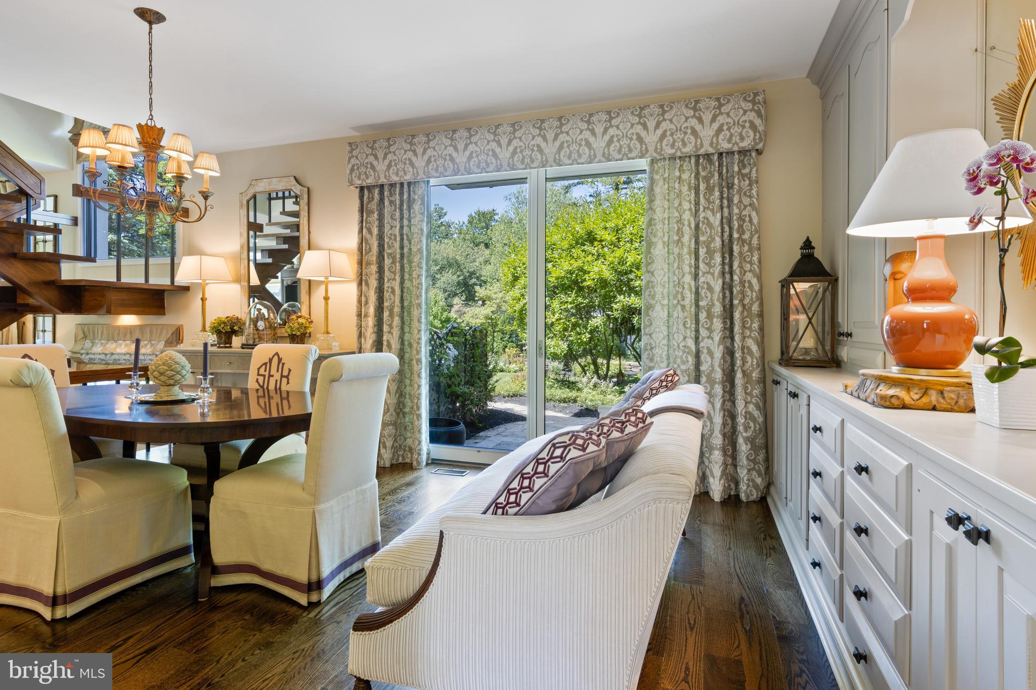 4 Brettagne, Unit 4 Devon, PA 19333 - Photo 10 of 26 a living room with furniture and a window