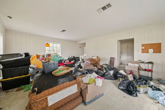 $2,100,000 | 629 County Road 133, Alvin, TX 77511