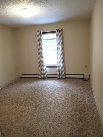 $805 | 1003 Scotts Avenue, Unit 104, Morris, MN 56267