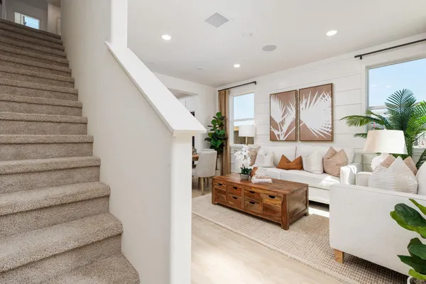 $394,990 | 1484 Woodhill Lane, Clovis, CA 93619