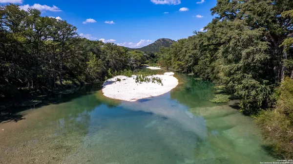 $1,150,000 | 319 Bent River Road, Concan, TX 78838