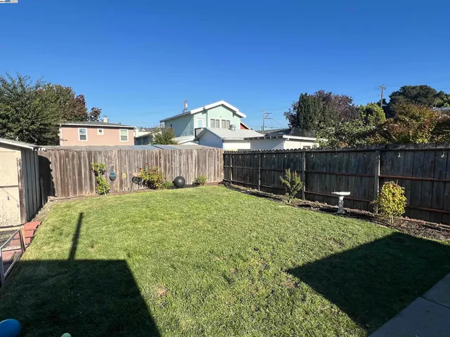 $3,300 | Harrington, Oakland, CA 94601